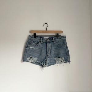 KanCan Distressed High Rise Denim Shorts - Size Large